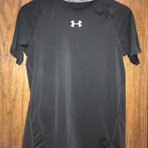 Black under armour work out shirt